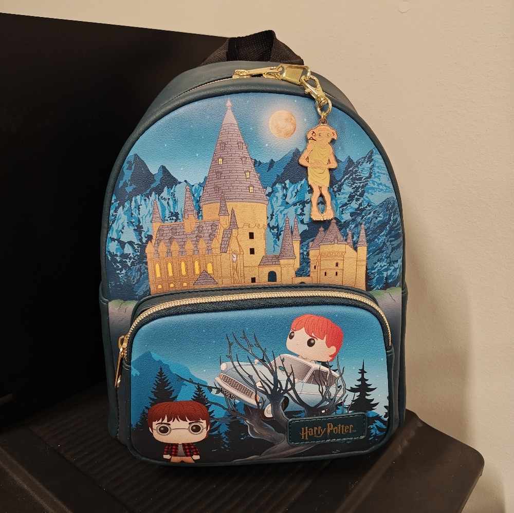 Harry Potter Pop! Figure Backpack with EXCLUSIVE Dobby Keychain